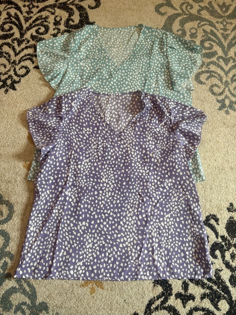 Women's SHEIN V-Neck Short Sleeve Top - Lavender & Mint Dot Print lot of 2